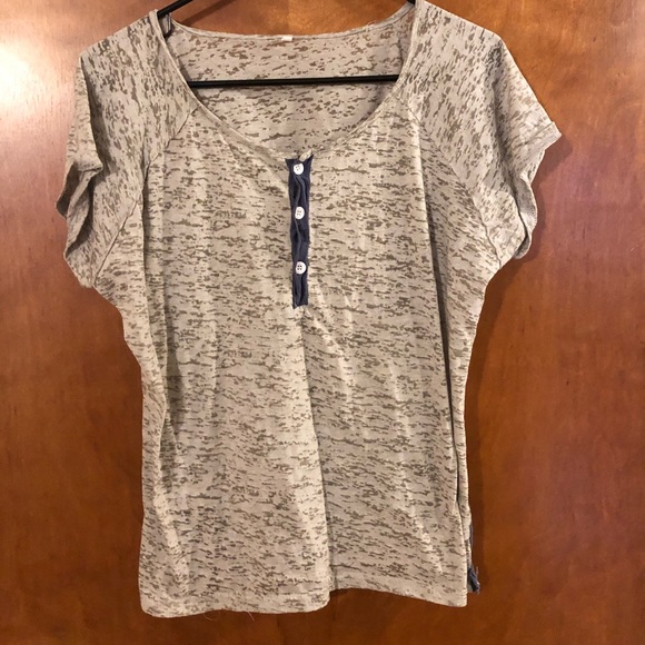 Boutique Casual Shirt - Picture 1 of 4